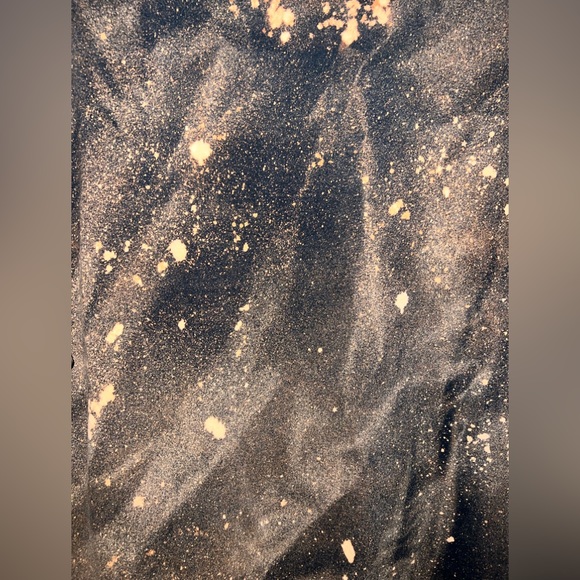 XL Bleached “Selena” Shirt - Picture 5 of 5